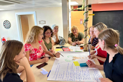 İzmir'de gençler ve çınarlar geleceği birlikte tasarladılar