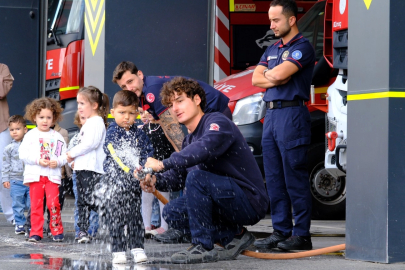 Lokomotifin miniklerinden itfaiye ziyareti