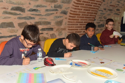 Bursa Yıldırım'da çocukların sanat ve becerileri artıyor