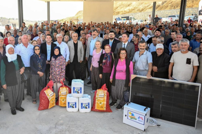 Mersin Büyükşehir’den çiftçiye üçlü destek